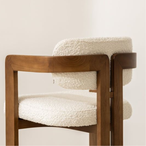 Chaise en Bois Massif et Tissu – Élégance Contemporaine et Confort