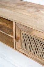 Meuble TV en Noyer Massif et Cannage - Design Personnalisable