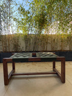 Banc en Bois de Noyer et Fil Nylon - Élégance et Polyvalence