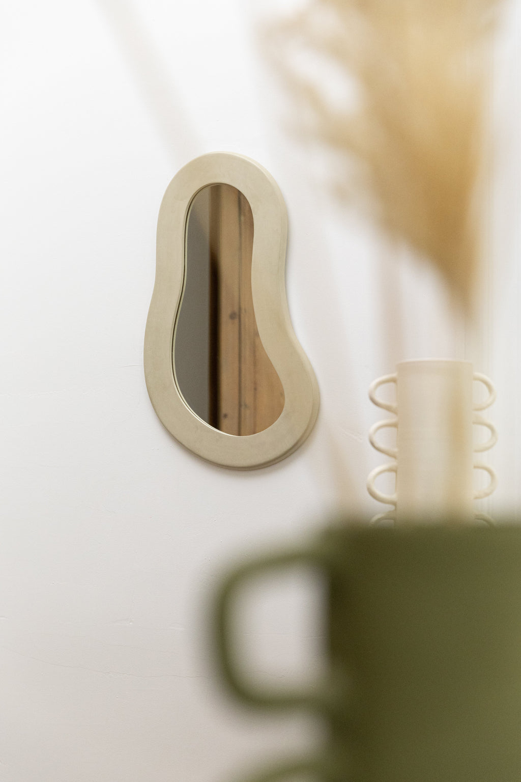 Miroir AGRU – Élégance Naturelle et Design Unique